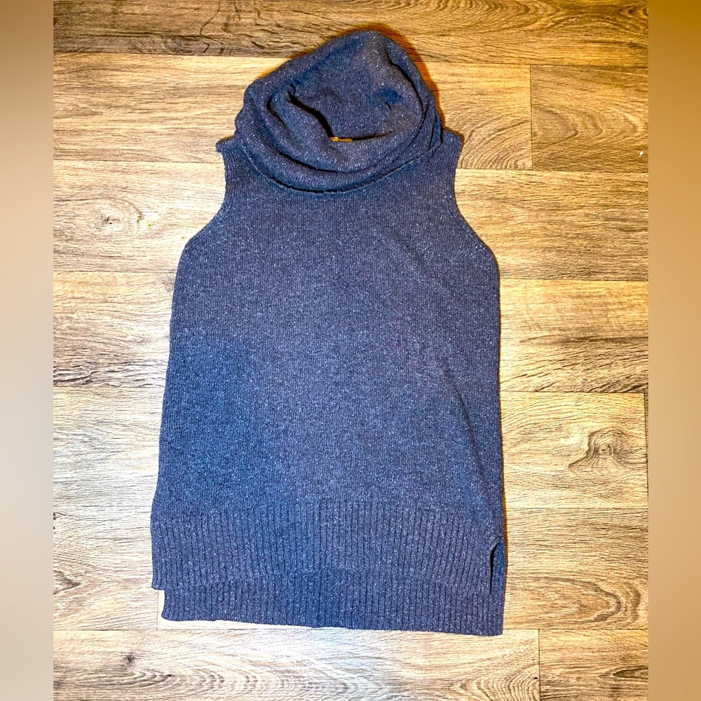 EUC Made in Italy Wool/Silk Blend Cowl Neck Sleeveless Tunic Top